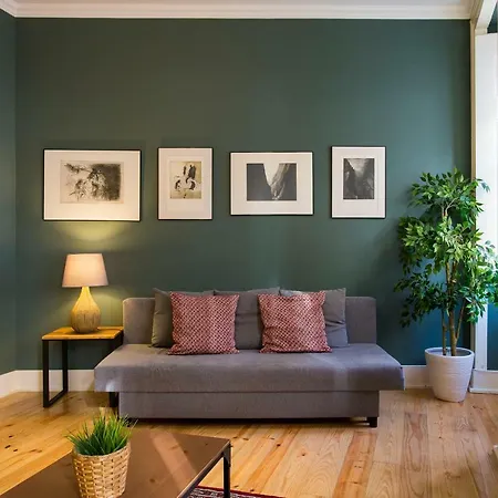 Gloria By Hill Apartmán *